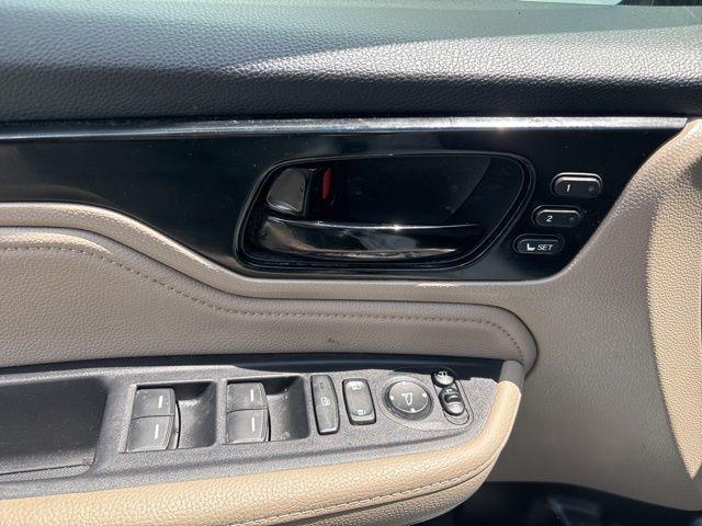 used 2022 Honda Odyssey car, priced at $40,305