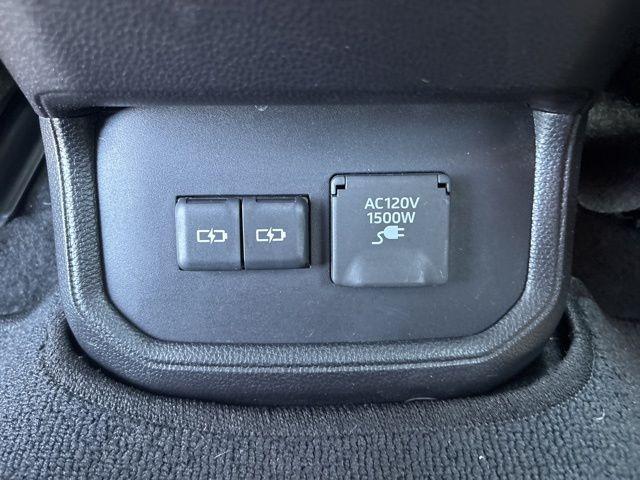 used 2023 Toyota Highlander Hybrid car, priced at $45,000