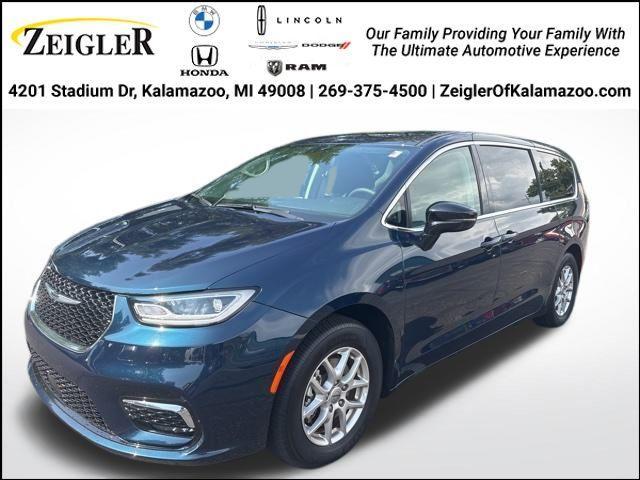 used 2024 Chrysler Pacifica car, priced at $33,435