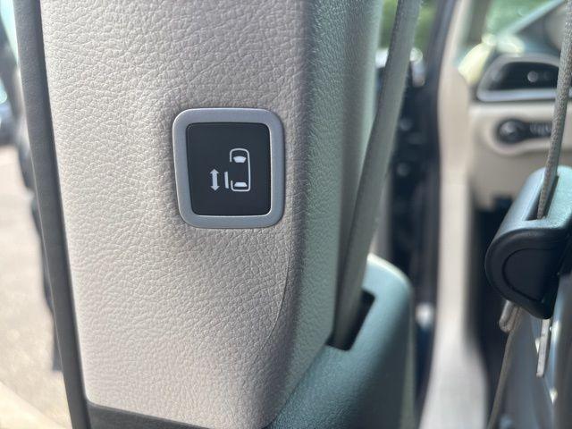 used 2024 Chrysler Pacifica car, priced at $33,435