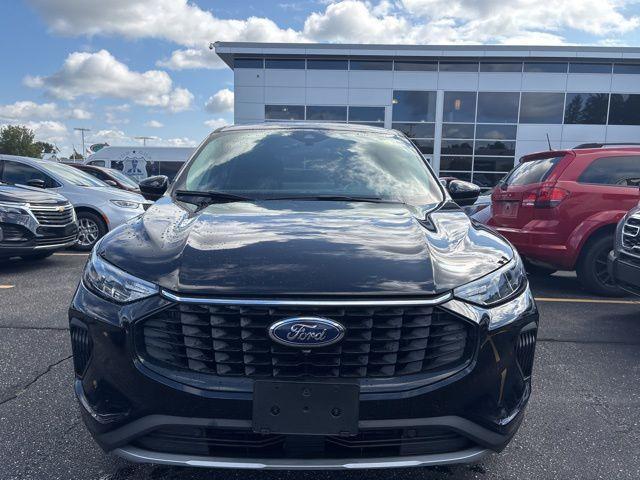 used 2023 Ford Escape car, priced at $25,000