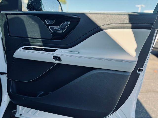 new 2026 Lincoln Aviator car