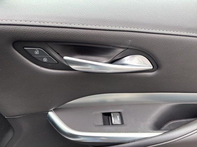 used 2022 Cadillac XT4 car, priced at $26,573