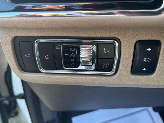 used 2024 Lincoln Navigator car, priced at $75,000