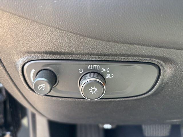 used 2021 Chevrolet Equinox car, priced at $20,000