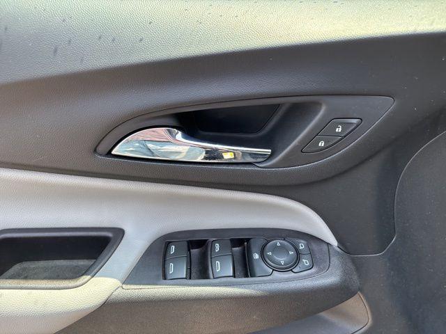 used 2021 Chevrolet Equinox car, priced at $20,000