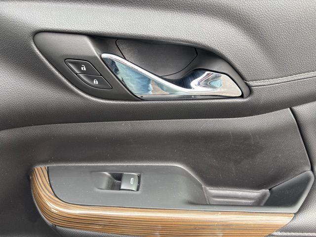 used 2023 GMC Acadia car, priced at $32,000