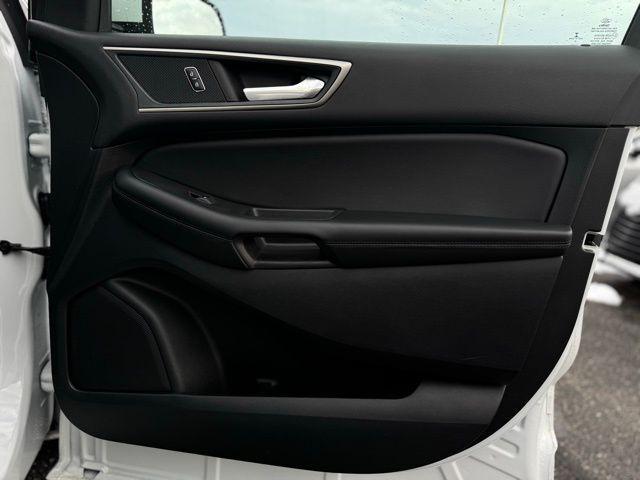 used 2022 Ford Edge car, priced at $45,000