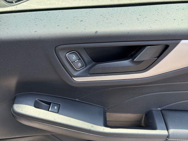 used 2022 Ford Escape car, priced at $23,000