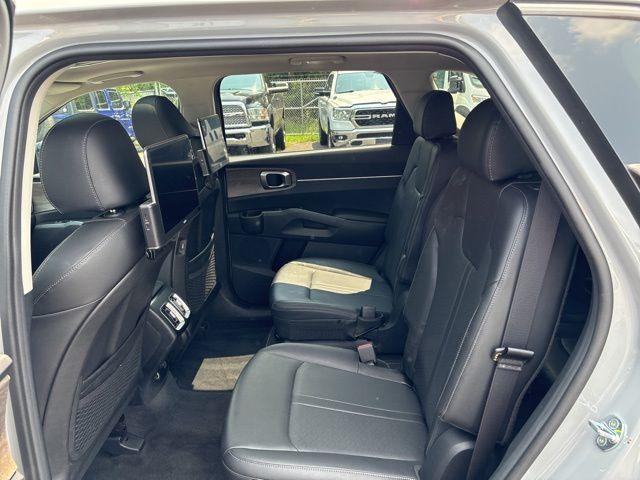 used 2022 Kia Sorento car, priced at $31,000