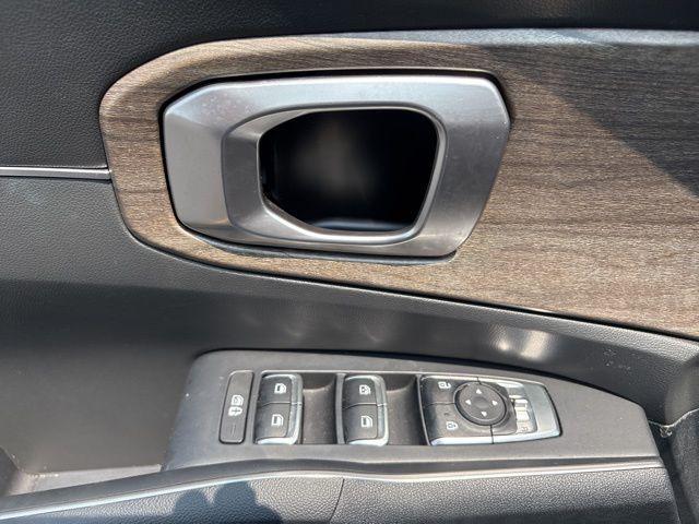 used 2022 Kia Sorento car, priced at $31,000