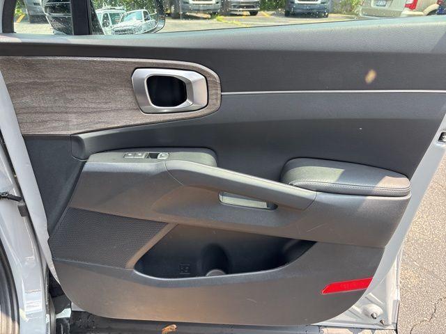 used 2022 Kia Sorento car, priced at $31,000