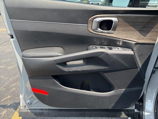 used 2022 Kia Sorento car, priced at $31,000