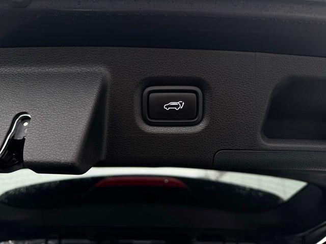 used 2023 Hyundai Santa Fe car, priced at $24,000