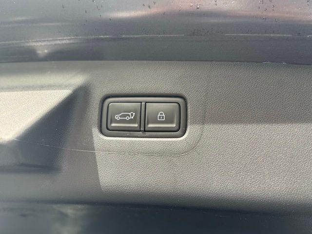 used 2025 Hyundai Santa Fe car, priced at $38,000