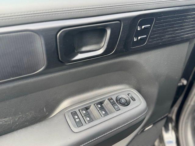 used 2025 Hyundai Santa Fe car, priced at $38,000