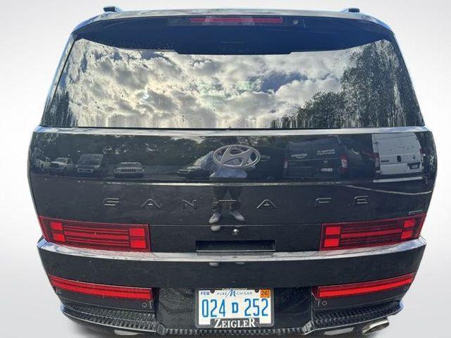 used 2025 Hyundai Santa Fe car, priced at $38,000