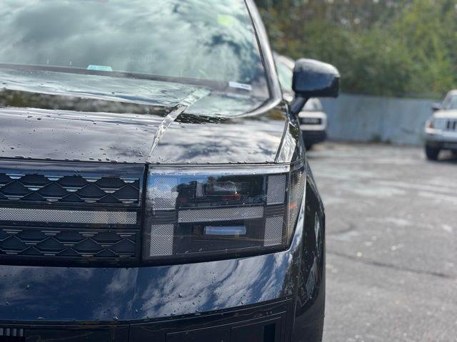 used 2025 Hyundai Santa Fe car, priced at $38,000