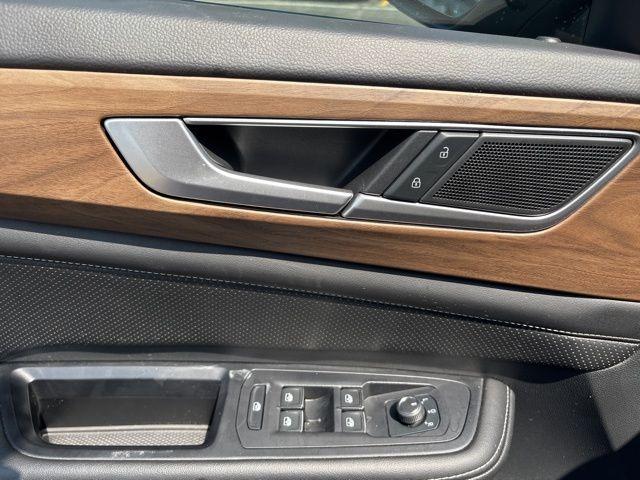 used 2024 Volkswagen Atlas car, priced at $33,500