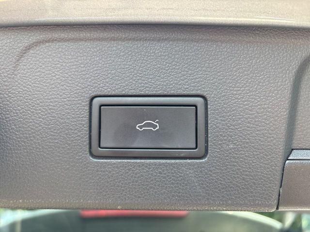 used 2024 Volkswagen Atlas car, priced at $33,500