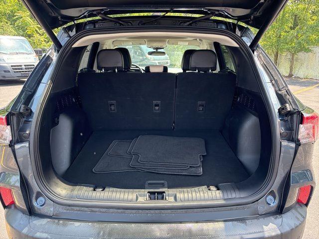 used 2022 Ford Escape car, priced at $26,000