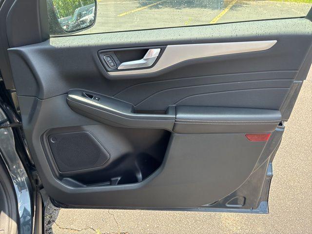used 2022 Ford Escape car, priced at $26,000