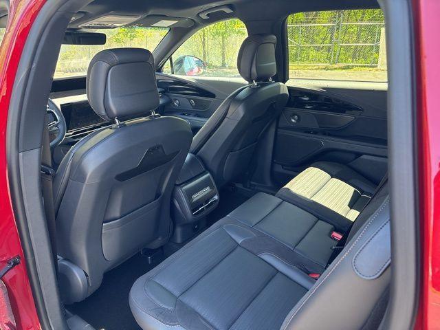 new 2024 Lincoln Nautilus car