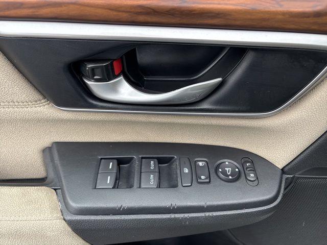 used 2022 Honda CR-V car, priced at $29,000