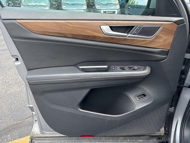 used 2024 Volkswagen Atlas car, priced at $33,000
