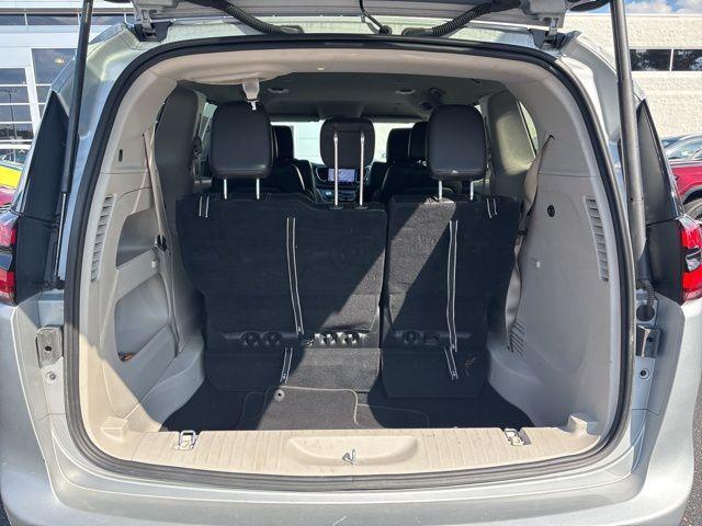 used 2024 Chrysler Pacifica car, priced at $33,000