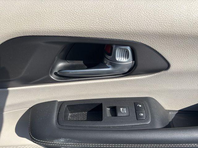 used 2024 Chrysler Pacifica car, priced at $33,000