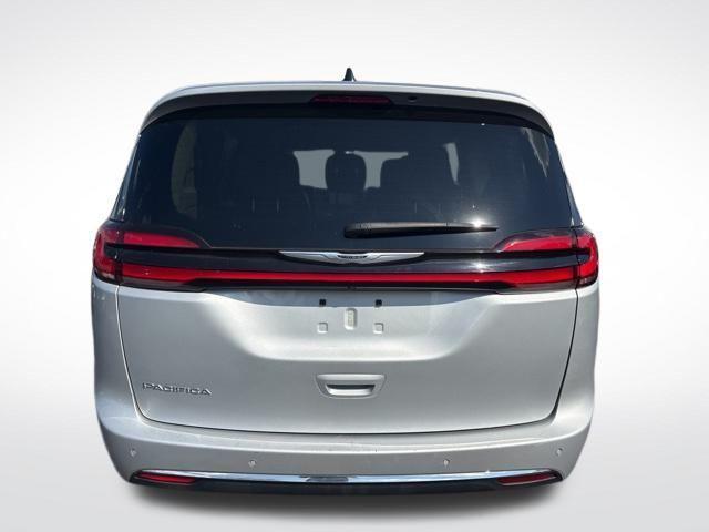 used 2024 Chrysler Pacifica car, priced at $33,000