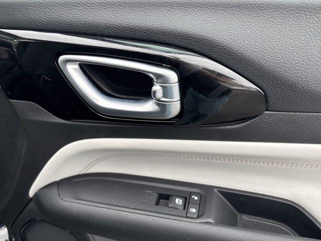 used 2022 Jeep Compass car, priced at $22,000