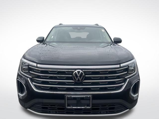 used 2024 Volkswagen Atlas car, priced at $40,500