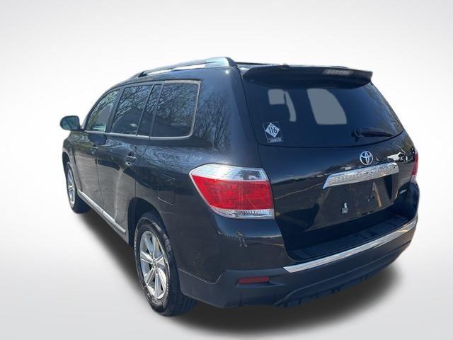 used 2012 Toyota Highlander car, priced at $11,841