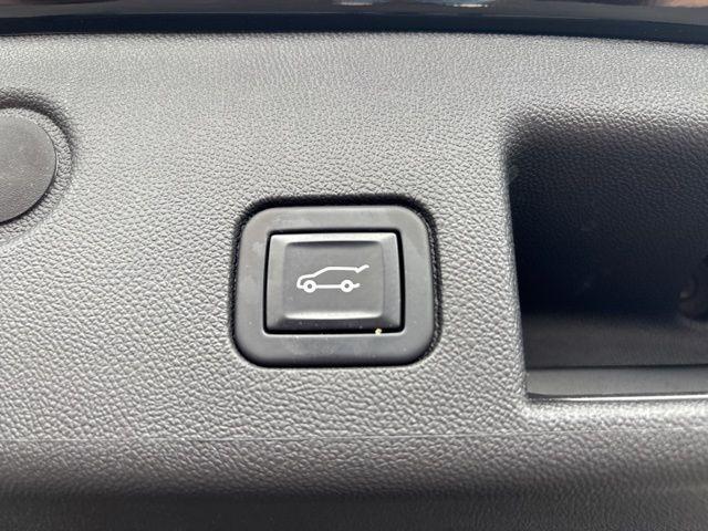 used 2022 Chevrolet Equinox car, priced at $22,000
