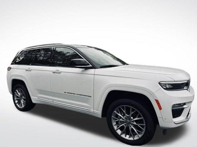 used 2025 Jeep Grand Cherokee car, priced at $52,000