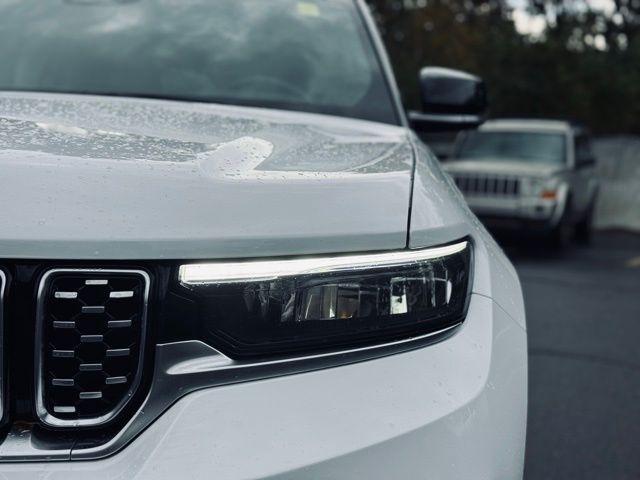 used 2025 Jeep Grand Cherokee car, priced at $52,000
