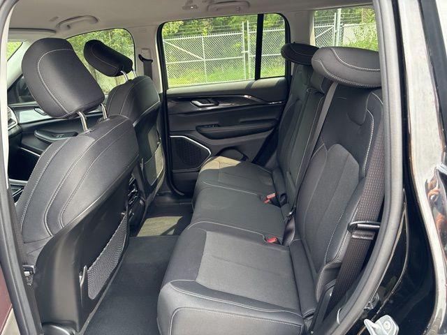 used 2022 Jeep Grand Cherokee car, priced at $32,000