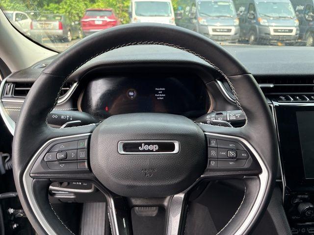 used 2022 Jeep Grand Cherokee car, priced at $32,000