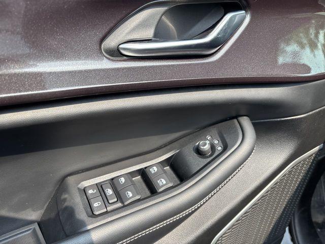 used 2022 Jeep Grand Cherokee car, priced at $32,000