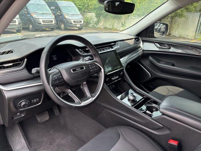 used 2022 Jeep Grand Cherokee car, priced at $32,000