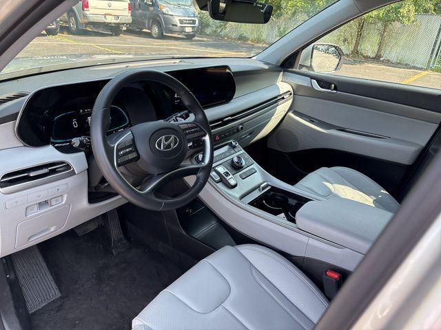 used 2024 Hyundai Palisade car, priced at $37,000