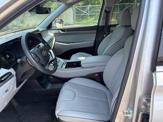 used 2024 Hyundai Palisade car, priced at $37,000