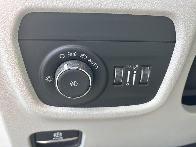 used 2023 Jeep Grand Cherokee car, priced at $40,500