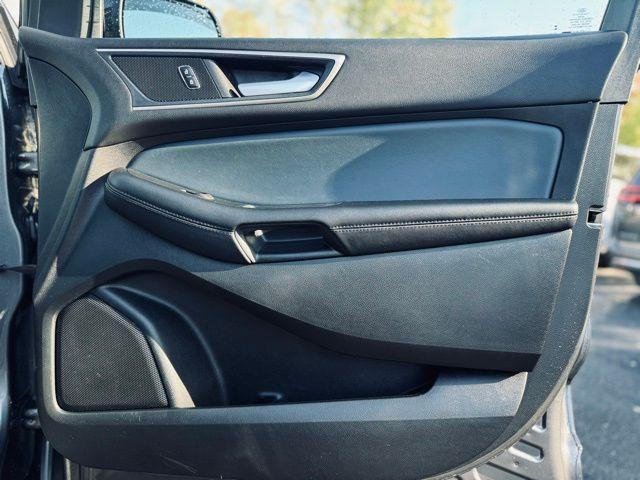 used 2023 Ford Edge car, priced at $27,000