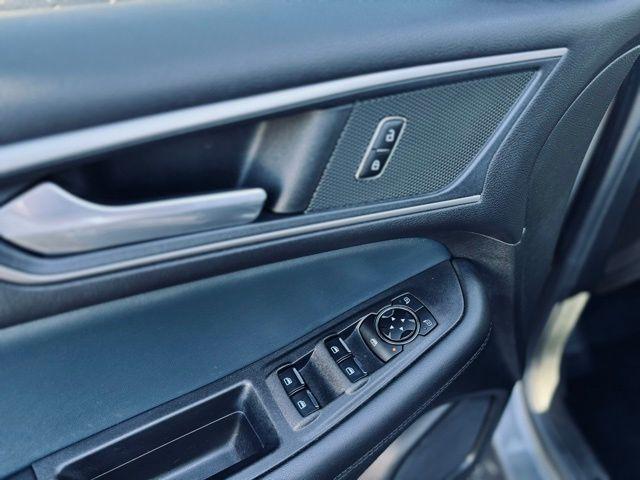 used 2023 Ford Edge car, priced at $27,000