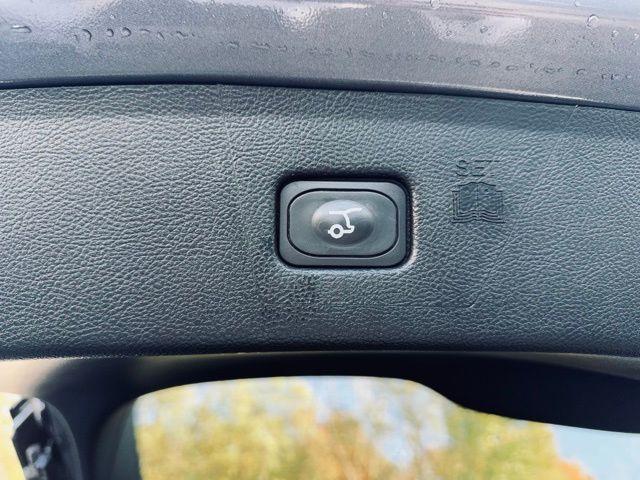 used 2023 Ford Edge car, priced at $27,000