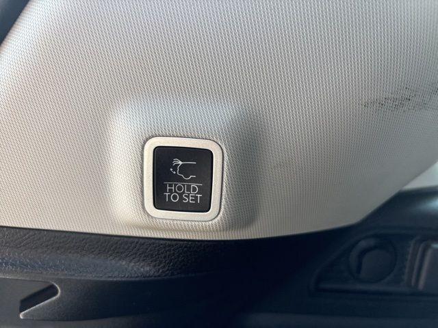used 2022 Jeep Grand Cherokee car, priced at $29,000