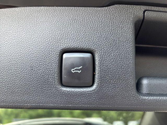 used 2022 Ford Escape car, priced at $20,732